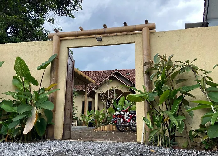 Social Ducks Hostel Borobudur
